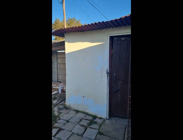 3 BEDROOM HOUSE FOR SALE IN FERNWOOD